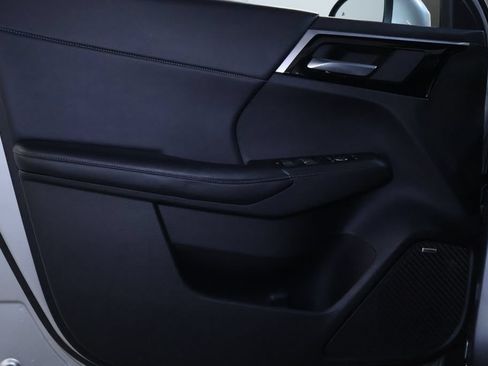 Used 2025 Mitsubishi Outlander SE AWD/4WD image 11