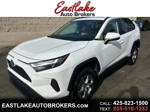 Used 2023 Toyota RAV4 XLE w/ Convenience Package image 1