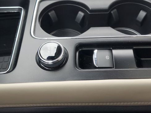 New 2026 Lincoln Corsair Premiere image 24