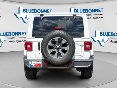 Certified 2020 Jeep Wrangler Unlimited Sahara AWD/4WD image 6