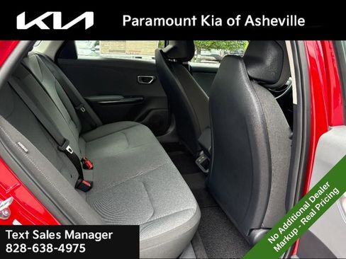 New 2025 Kia K4 LXS image 19