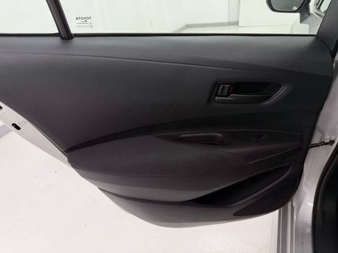 Used 2025 Toyota Corolla LE FWD image 35