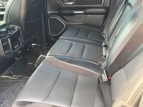 Used 2019 RAM 1500 Laramie AWD/4WD image 9