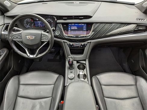 Certified 2023 Cadillac XT6 Premium Luxury image 23