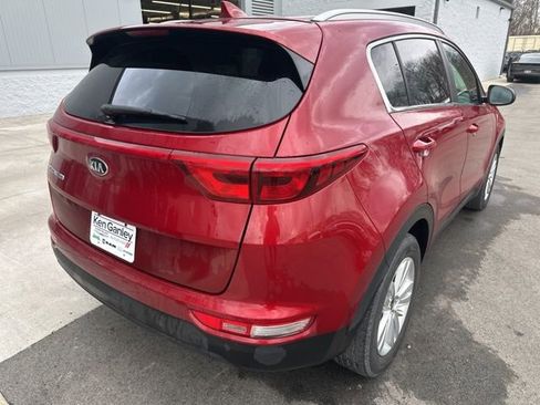 Used 2018 Kia Sportage LX w/ LX Popular Package image 4