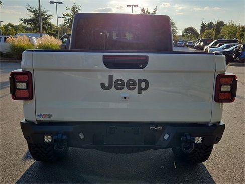 New 2025 Jeep Gladiator Rubicon w/ Convenience Group image 4