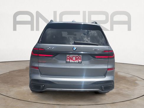 Used 2024 BMW X7 xDrive40i w/ M Sport Package AWD/4WD image 9