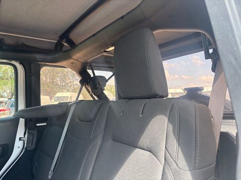 Used 2023 Jeep Wrangler Unlimited Sport AWD/4WD image 26