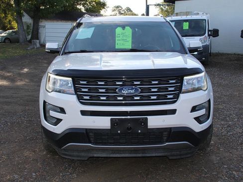 Used 2017 Ford Explorer Limited image 11