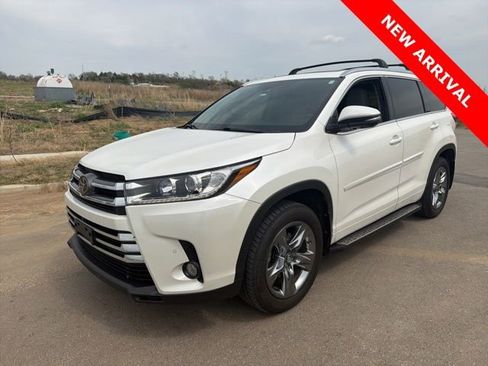 Used 2018 Toyota Highlander Limited Platinum image 7