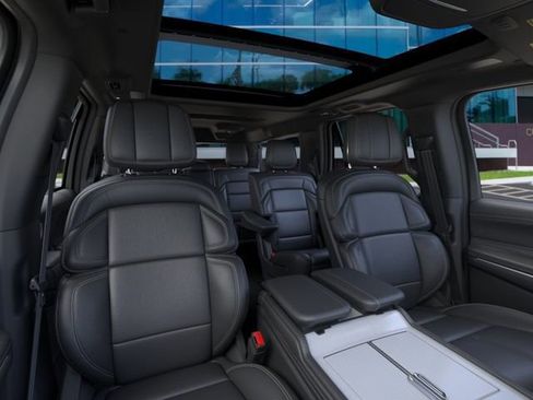 New 2025 Lincoln Navigator L Reserve w/ Jet Appearance Package AWD/4WD image 10