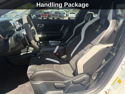 Used 2022 Ford Mustang Shelby GT500 w/ Technology Package RWD image 12