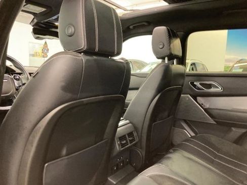 Used 2018 Land Rover Range Rover Velar R-Dynamic SE image 11