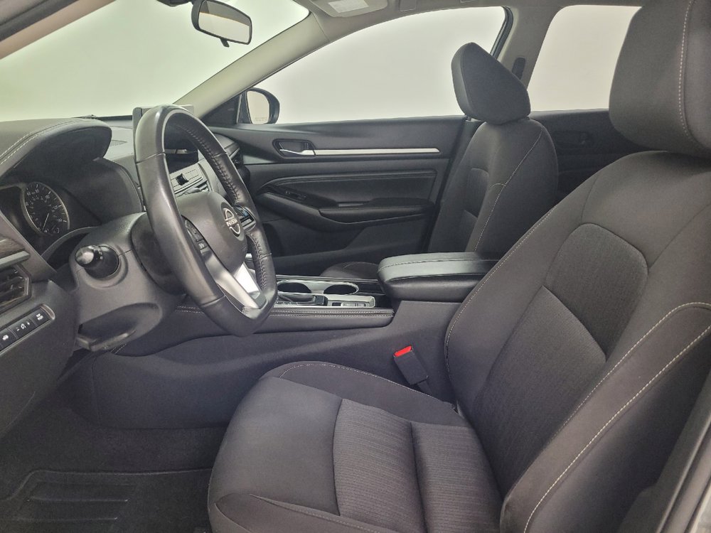 Used 2023 Nissan Altima 2.5 SV w/ SV Premium Package FWD image 17