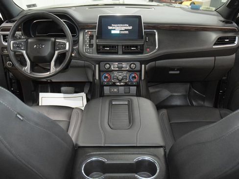 Used 2023 Chevrolet Tahoe Z71 w/ Z71 Off-Road Package AWD/4WD image 31