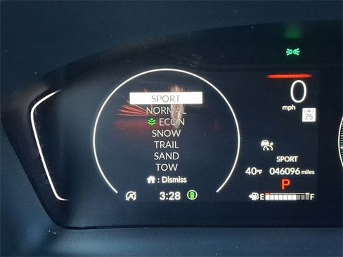 Used 2024 Honda Pilot Touring image 27