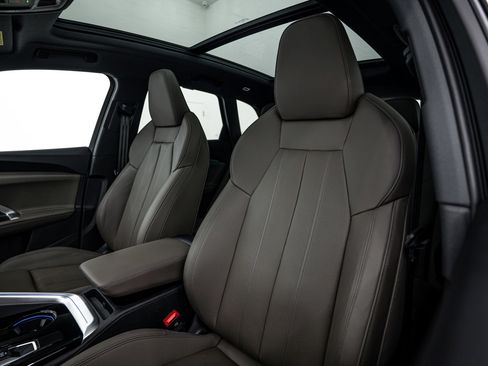 Certified 2025 Audi Q5 Premium Plus w/ Premium Plus image 16