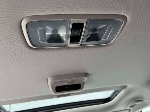 Certified 2026 Kia Carnival SX Prestige FWD image 6
