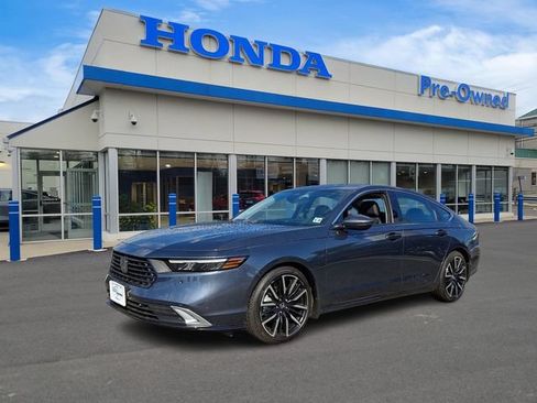 Used 2023 Honda Accord Touring image 1