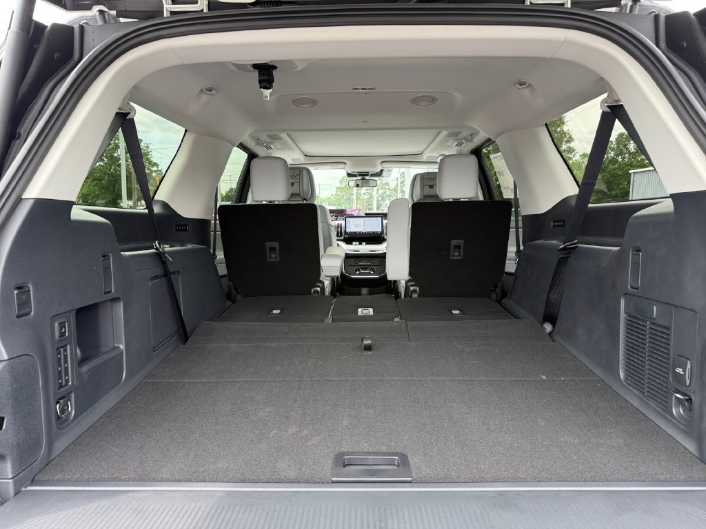 New 2026 Ford Expedition Max Platinum w/ Platinum Ultimate Package AWD/4WD image 24