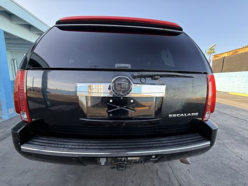Used 2008 Cadillac Escalade AWD image 5