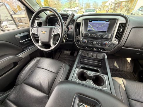 Used 2019 Chevrolet Silverado 2500 LTZ w/ Duramax Plus Package image 3