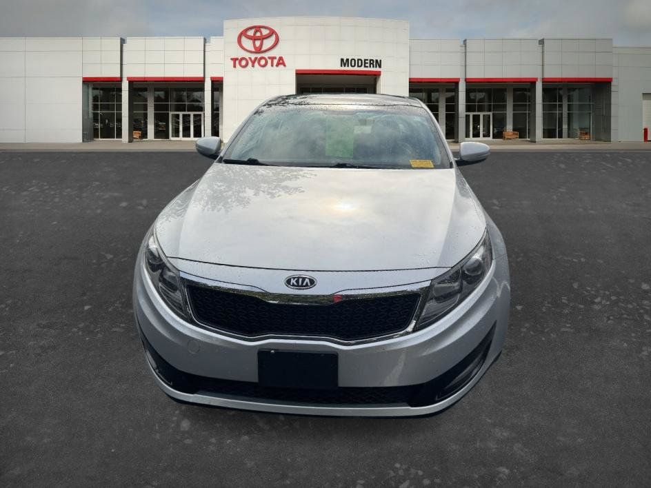 Used 2011 Kia Optima EX w/ Premium Pkg FWD image 7