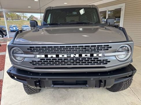 New 2025 Ford Bronco Badlands image 11