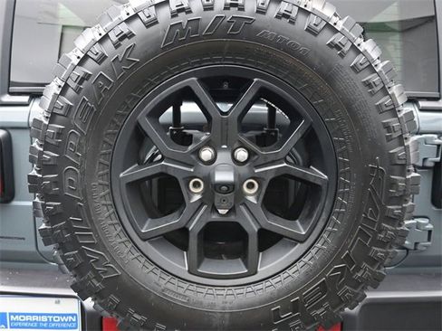 Used 2025 Jeep Wrangler Willys image 36