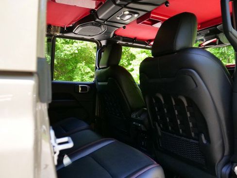 Used 2020 Jeep Gladiator Rubicon AWD/4WD image 42