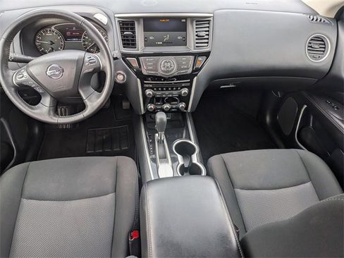 Used 2020 Nissan Pathfinder SV image 15