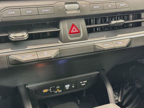 Used 2025 Kia K4 EX FWD image 23