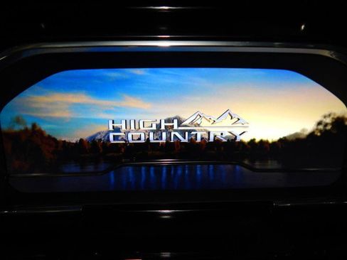 Used 2025 Chevrolet Silverado 2500 High Country w/ High Country Premium Package image 28