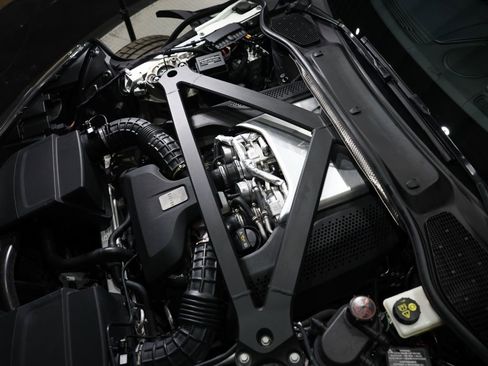 Used 2019 Aston Martin DB11 Volante image 46