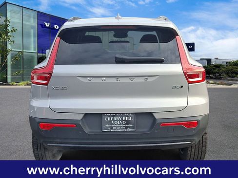 Certified 2025 Volvo XC40 B5 Plus image 6