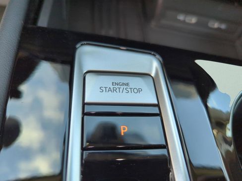 New 2026 Volkswagen Atlas SE image 19