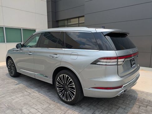 Used 2024 Lincoln Aviator Black Label w/ Dynamic Handling Package AWD/4WD image 8