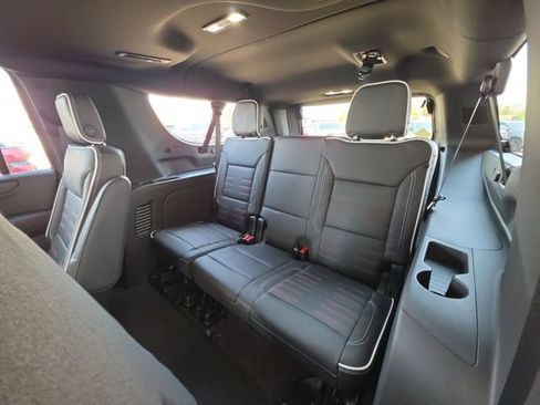 New 2026 GMC Yukon XL AT4 Ultimate AWD/4WD image 28