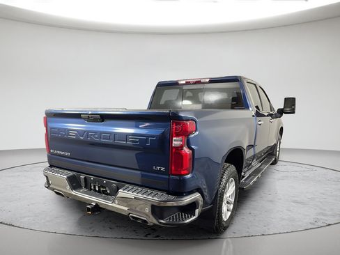 Used 2021 Chevrolet Silverado 1500 LTZ w/ Technology Package AWD/4WD image 8