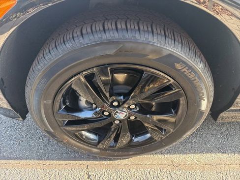 Used 2024 Buick Encore GX Sport Touring image 5