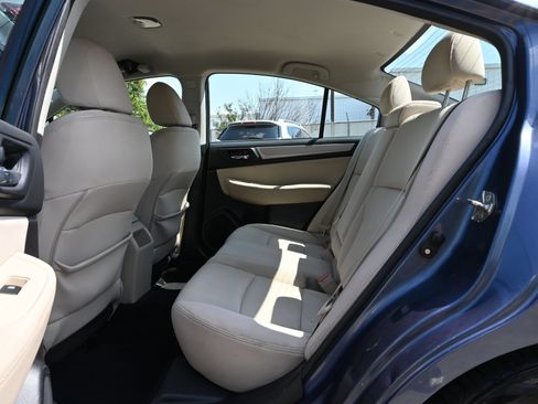 Used 2017 Subaru Legacy 2.5i Premium AWD/4WD image 18