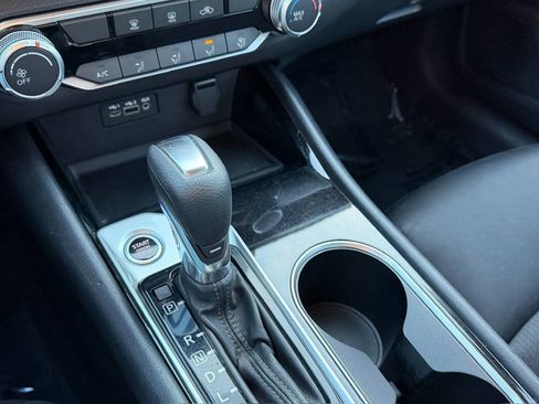 Used 2021 Nissan Altima 2.5 SV image 22