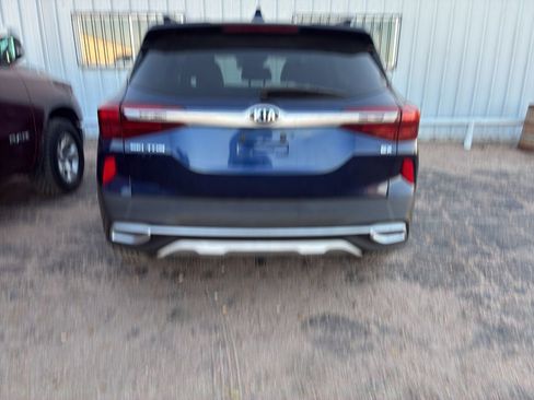 Used 2021 Kia Seltos EX image 5