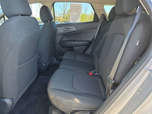 Used 2024 Kia Sportage LX image 13