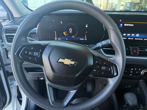 Used 2025 Chevrolet TrailBlazer LT image 27