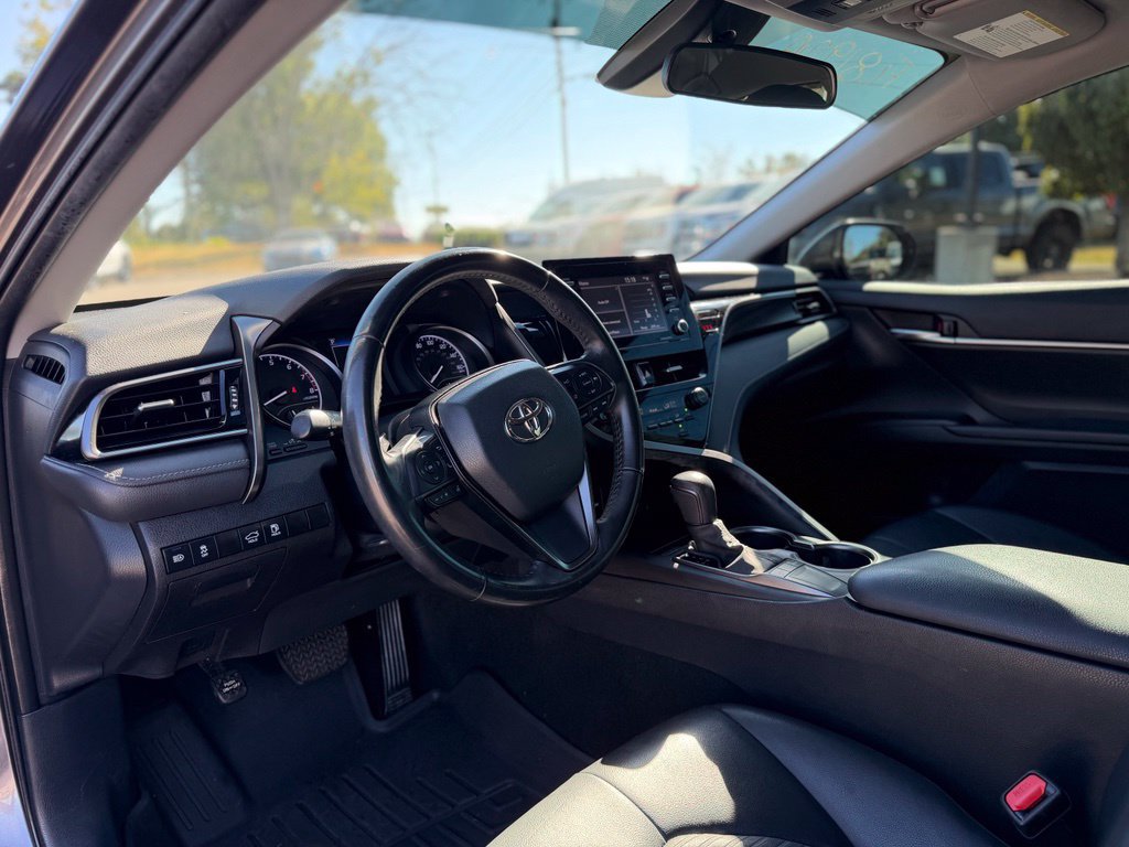 Used 2023 Toyota Camry SE FWD image 11