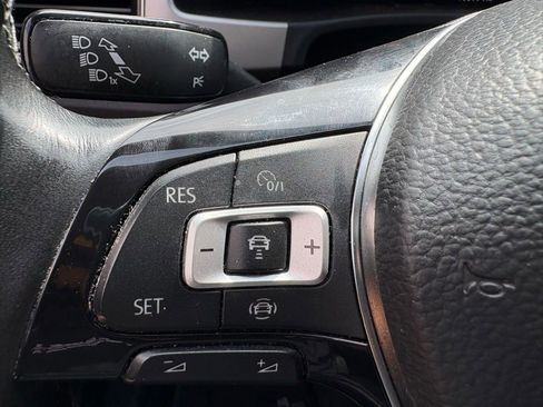 Used 2019 Volkswagen Atlas SEL R-Line image 15