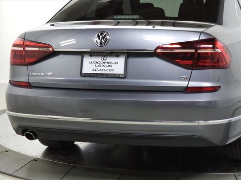 Used 2017 Volkswagen Passat 1.8T SE image 9