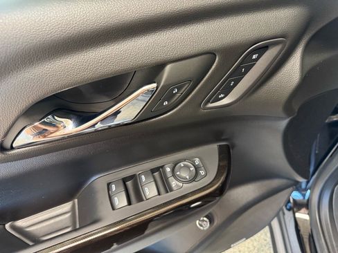 Used 2023 GMC Acadia AT4 w/ Technology Package image 19