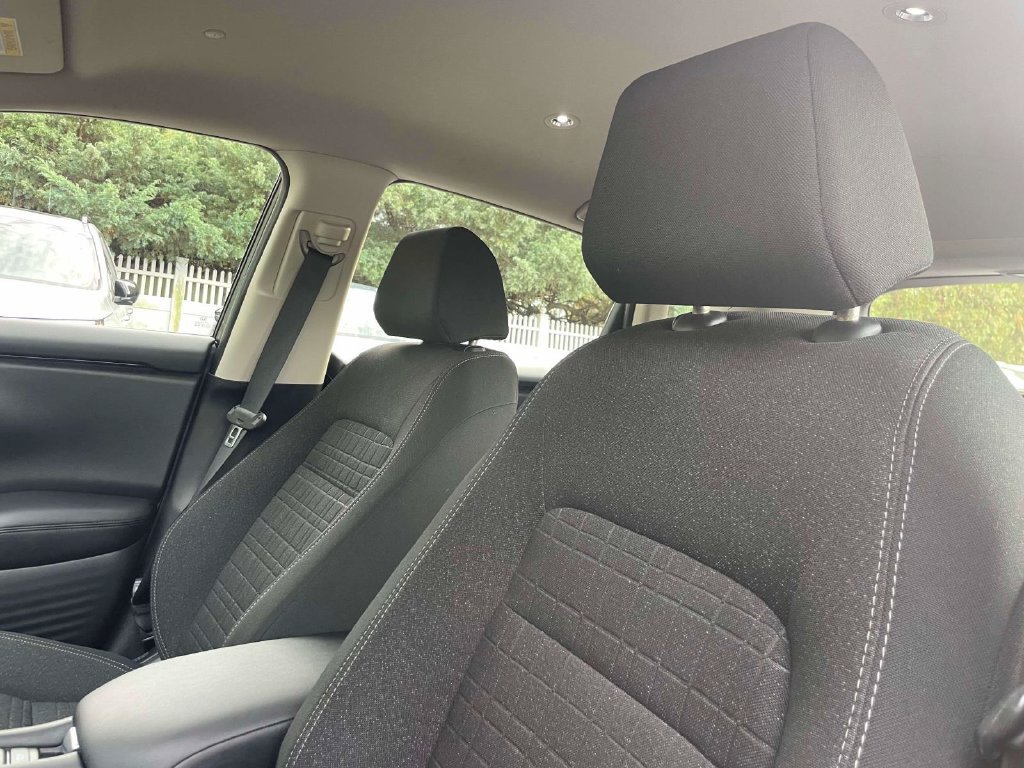 Certified 2023 Honda HR-V LX image 19